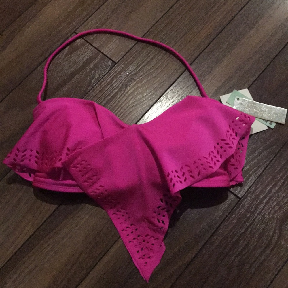 RAISINS Women’s Lazer Cut Bikini Top Size M